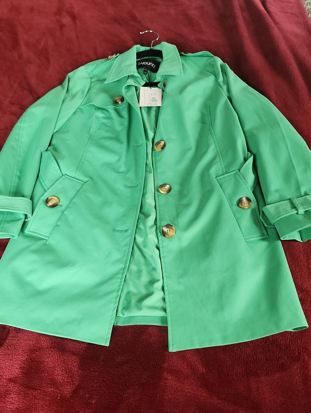 B. Young . Green Single-Breasted Trench Coat